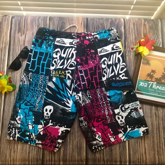 Quicksilver Board Shorts - Picture 2 of 6